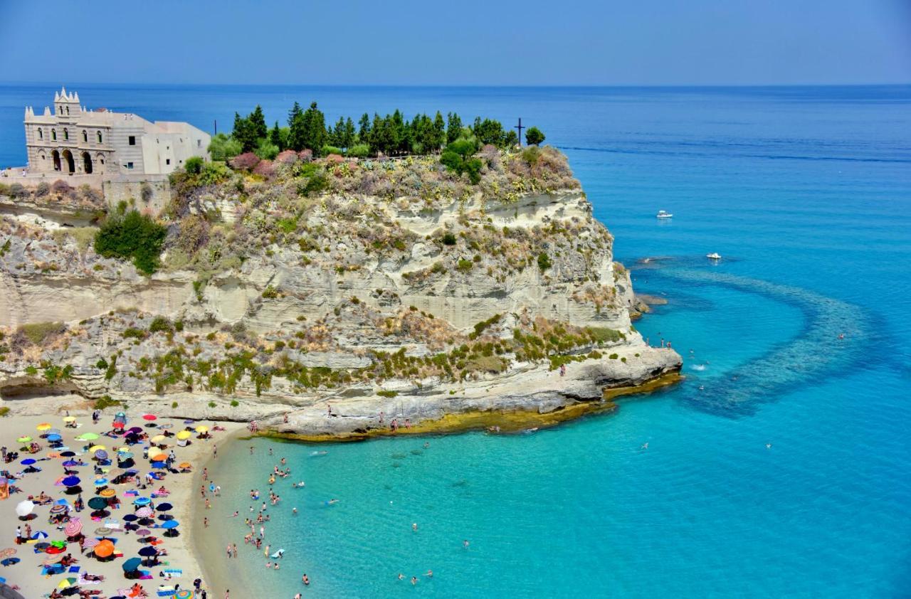 Le Twins -Bed And Breakfast Tropea Exterior photo